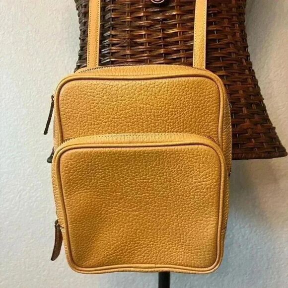 Vintage pebbled leather crossbody bag yurie Nitani classic style - Picture 3 of 10